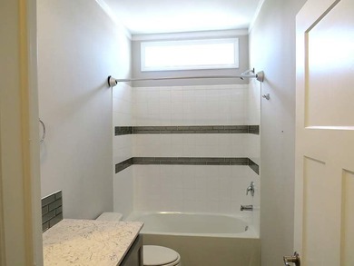 You will love this pre-owned 2021 Palm Harbor 3/2 split plan - photo 28