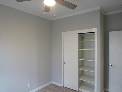 You will love this pre-owned 2021 Palm Harbor 3/2 split plan - photo 30