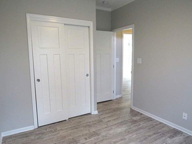 You will love this pre-owned 2021 Palm Harbor 3/2 split plan - photo 32