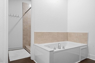 Recently updated Miramar Beach home on a cul-de-sac with a - photo 35