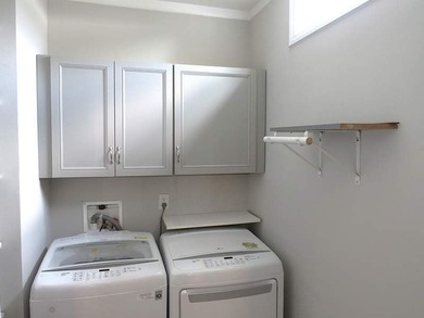 You will love this pre-owned 2021 Palm Harbor 3/2 split plan - photo 36
