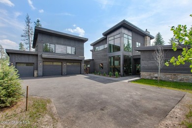 Estate 64 is a modern residence located in the Gozzer Ranch - photo 3