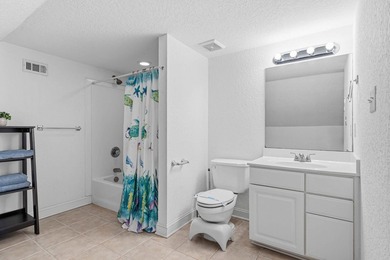 Recently updated Miramar Beach home on a cul-de-sac with a - photo 43