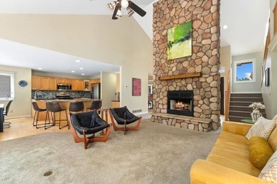 Welcome to 1431 Cactus Court, tucked into the highly - photo 8