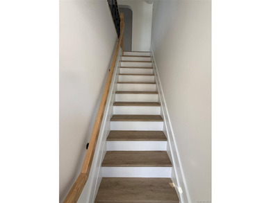 Spacious 2-bedroom, 1-bath garden-style co-op located on the - photo 3