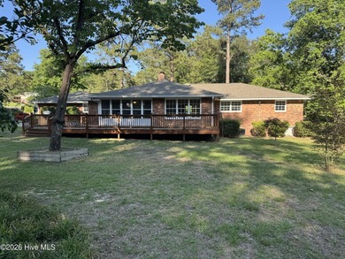 Located in Gem Lakes Subdivision This 3-bedroom, 2.5-bath home - photo 13