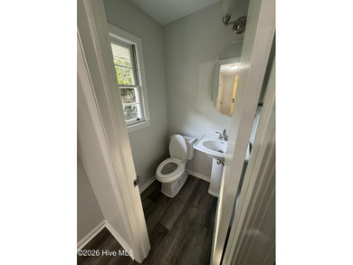 Located in Gem Lakes Subdivision This 3-bedroom, 2.5-bath home - photo 17