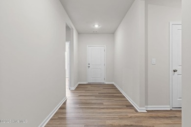 Welcome to the exceptional, beautifully appointed Escape floor - photo 3