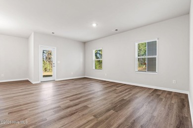 Welcome to the exceptional, beautifully appointed Escape floor - photo 4