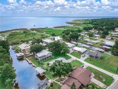Rare Waterfront Opportunity Tastefully updated canal-front - photo 45