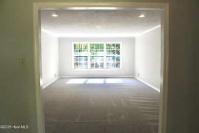 Located in Gem Lakes Subdivision This 3-bedroom, 2.5-bath home - photo 49