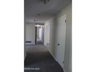 Located in Gem Lakes Subdivision This 3-bedroom, 2.5-bath home - photo 50