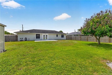 Welcome to the highly desirable Indian River Estates! This - photo 21