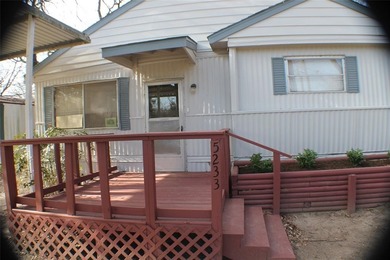 Cedar Creek Lake Home For Sale in Log Cabin Texas