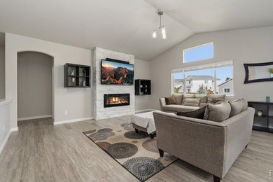 STEPS FROM WINDSOR LAKE & DOWNTOWN! Experience the ultimate - photo 6