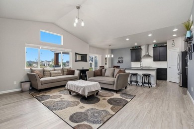 STEPS FROM WINDSOR LAKE & DOWNTOWN! Experience the ultimate - photo 8