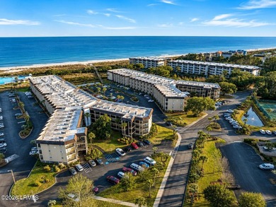 Completely remodeled, this FIRST-FLOOR condo in an OCEANFRONT - photo 18