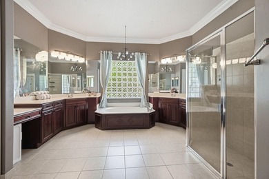 Welcome to your private Florida oasis, single-story 4-bedroom - photo 25