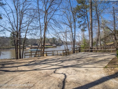 A move-in ready, tranquil lakeside living experience nestled - photo 32