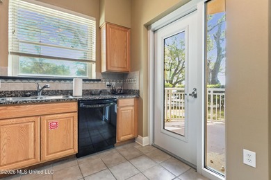 : BEAUTIFUL AND UNIQUE GROUND FLOOR CORNER END UNIT CONDOMINIUM - photo 12