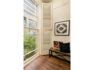 Short-term rental opportunity in one of the CBD's most beautiful