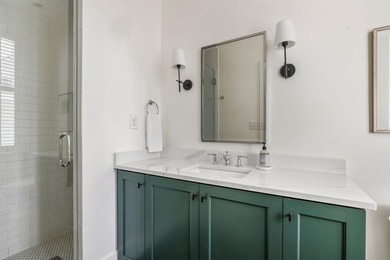 Stunning, turnkey short-term rental opportunity in the heart of - photo 14