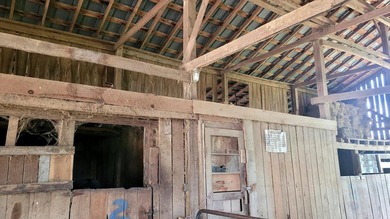 Horse farm! Horse lovers and equestrian enthusiasts take note! - photo 25