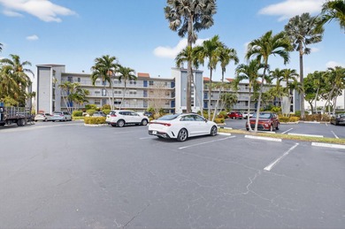 Huntington Lakes Condo For Sale in Delray Beach Florida