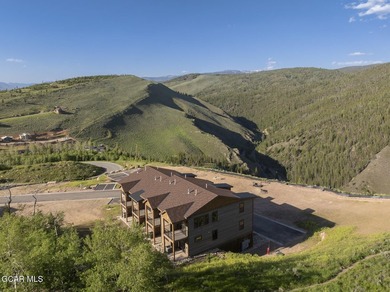 Experience mountain living at its finest in this stunning - photo 46