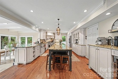 THE ULTIMATE RESORT-STYLE ENTERTAINER'S DREAM on Lake Hickory! - photo 11