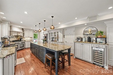 THE ULTIMATE RESORT-STYLE ENTERTAINER'S DREAM on Lake Hickory! - photo 12
