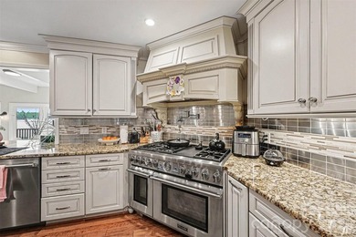 THE ULTIMATE RESORT-STYLE ENTERTAINER'S DREAM on Lake Hickory! - photo 13