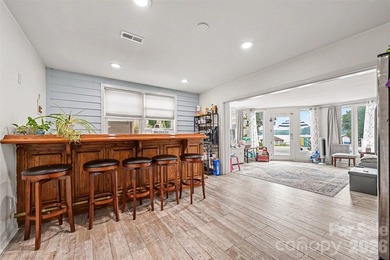 THE ULTIMATE RESORT-STYLE ENTERTAINER'S DREAM on Lake Hickory! - photo 17