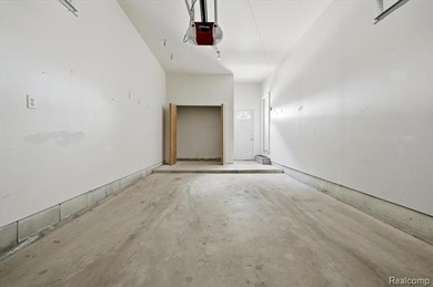 Built in 2007, this well-maintained 4-unit property offers - photo 21