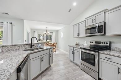 THIS WONDERFUL 4B/3B HOME SITS ON A CUL DE SAC LOT OVERLOOKING - photo 22