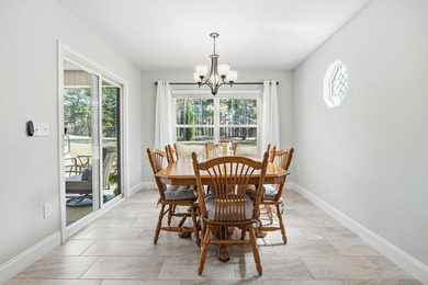 THIS WONDERFUL 4B/3B HOME SITS ON A CUL DE SAC LOT OVERLOOKING - photo 25