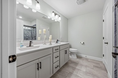 THIS WONDERFUL 4B/3B HOME SITS ON A CUL DE SAC LOT OVERLOOKING - photo 27