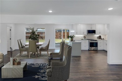 Experience the perfect blend of modern luxury and small-town - photo 9