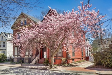 Nestled in the heart of Portland's highly sought-after West End - photo 1