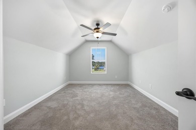 THIS WONDERFUL 4B/3B HOME SITS ON A CUL DE SAC LOT OVERLOOKING - photo 34