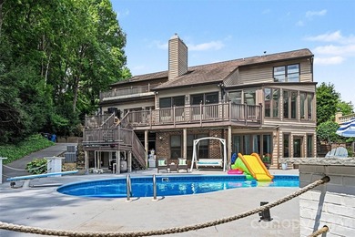 THE ULTIMATE RESORT-STYLE ENTERTAINER'S DREAM on Lake Hickory! - photo 37
