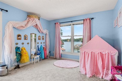 THE ULTIMATE RESORT-STYLE ENTERTAINER'S DREAM on Lake Hickory! - photo 41