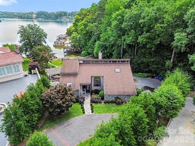 THE ULTIMATE RESORT-STYLE ENTERTAINER'S DREAM on Lake Hickory! - photo 42