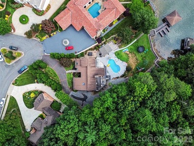 THE ULTIMATE RESORT-STYLE ENTERTAINER'S DREAM on Lake Hickory! - photo 46