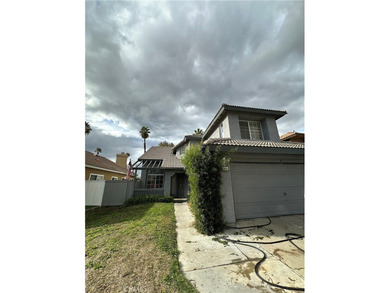 Menifee Lakes Home Active Under Contract in Menifee California