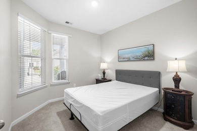 Spacious Garden Home with a private garage and a back porch - photo 22