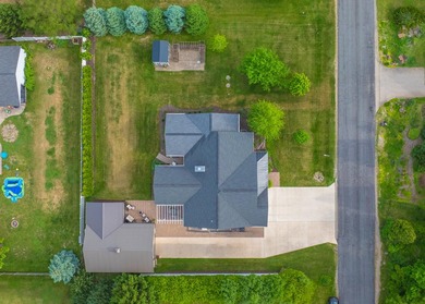Welcome to this well-built home that offers privacy and a - photo 3