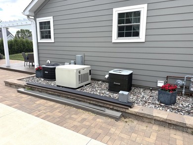 Welcome to this well-built home that offers privacy and a - photo 4