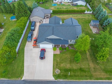 Welcome to this well-built home that offers privacy and a - photo 5