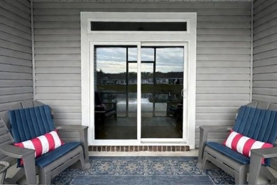 Spacious Garden Home with a private garage and a back porch - photo 37